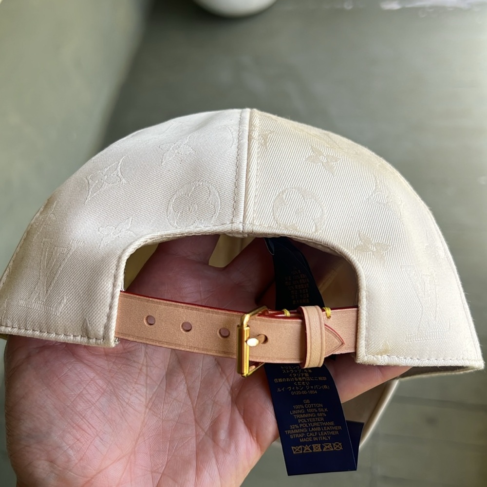 LOUIS VUITTON LV First Cap - Picture 10 of 13